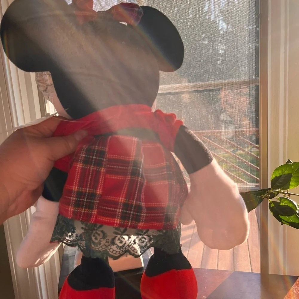 Minnie mouse velour toy by Disney